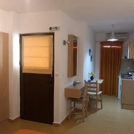 Ferienwohnung Meltemi Vourkárion Zimmer foto